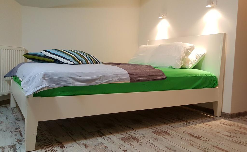 Pillows Party Hostel Краків Екстер'єр фото