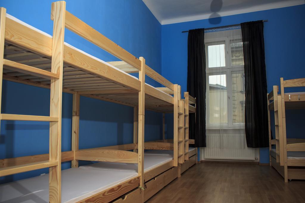 Pillows Party Hostel Краків Номер фото